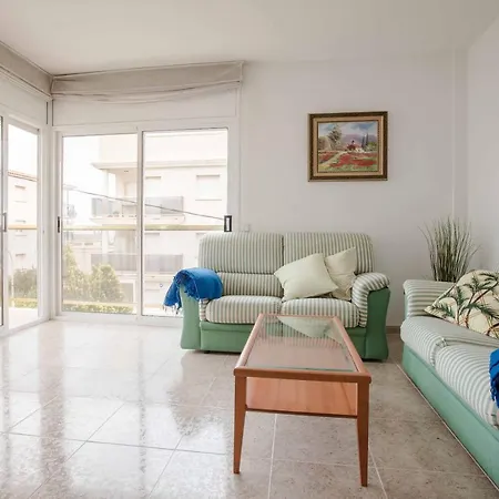 Apartment By Marcalma Coma-ruga